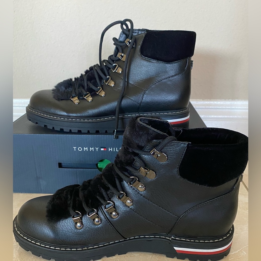 🖤TOMMY HILFIGER ❤️ brand new black boots with velvet heel and faux fur tongue